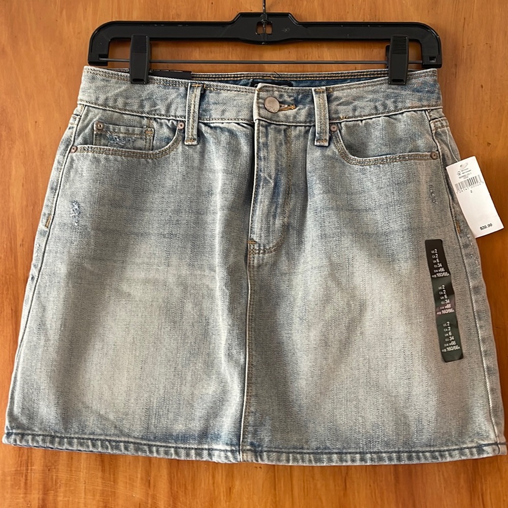 Gap jean skirt- size 2. NWT